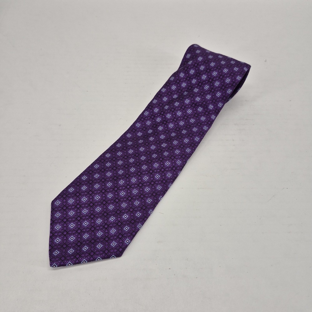 Brooks Brothers Makers Silk Tie Burgundy Medallion Geometric Made in USA Mens